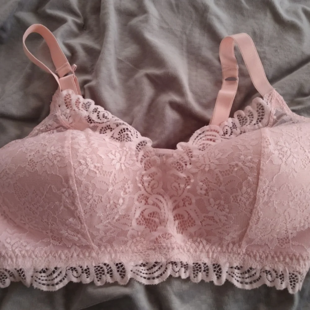 2 Bali X large lace bras - Picture 4 of 6